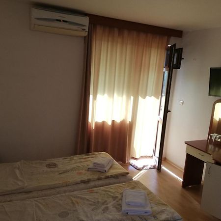 Hotel Strinava Primorsko Eksteriør bilde